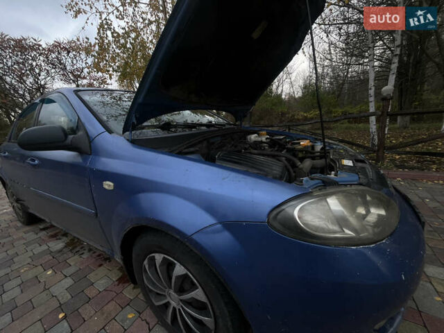 Синий Шевроле Лачетти, объемом двигателя 1.6 л и пробегом 260 тыс. км за 2500 $, фото 1 на Automoto.ua