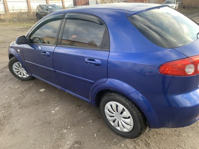 Синий Шевроле Лачетти, объемом двигателя 1.6 л и пробегом 261 тыс. км за 3500 $, фото 2 на Automoto.ua