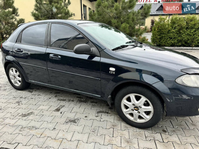 Синий Шевроле Лачетти, объемом двигателя 1.8 л и пробегом 330 тыс. км за 3600 $, фото 6 на Automoto.ua