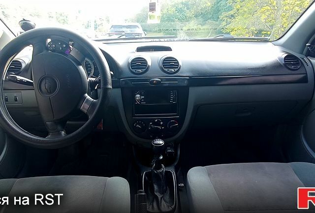 Синий Шевроле Лачетти, объемом двигателя 1.6 л и пробегом 191 тыс. км за 3900 $, фото 4 на Automoto.ua