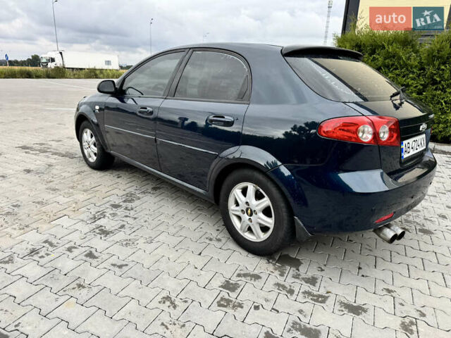 Синий Шевроле Лачетти, объемом двигателя 1.8 л и пробегом 330 тыс. км за 3600 $, фото 5 на Automoto.ua
