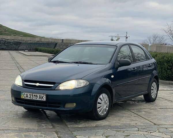 Синий Шевроле Лачетти, объемом двигателя 1.6 л и пробегом 134 тыс. км за 4900 $, фото 1 на Automoto.ua