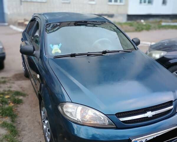 Синий Шевроле Лачетти, объемом двигателя 1.6 л и пробегом 330 тыс. км за 3900 $, фото 1 на Automoto.ua