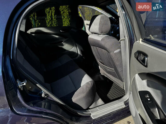 Синий Шевроле Лачетти, объемом двигателя 1.8 л и пробегом 330 тыс. км за 2999 $, фото 13 на Automoto.ua