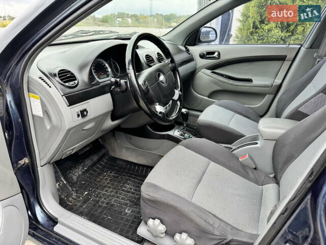 Синий Шевроле Лачетти, объемом двигателя 1.8 л и пробегом 330 тыс. км за 3600 $, фото 10 на Automoto.ua