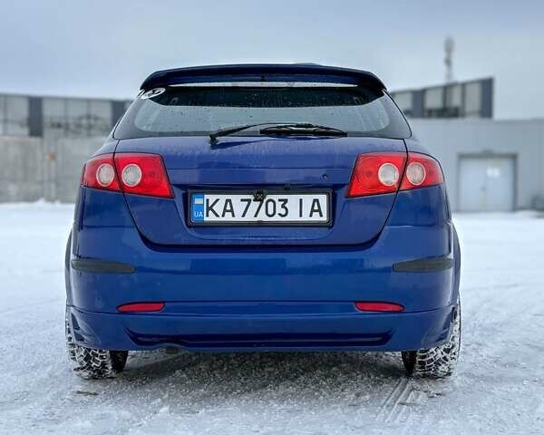 Синій Шевроле Лачетті, об'ємом двигуна 1.6 л та пробігом 241 тис. км за 4200 $, фото 6 на Automoto.ua