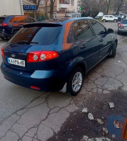 Синий Шевроле Лачетти, объемом двигателя 1.6 л и пробегом 191 тыс. км за 3900 $, фото 6 на Automoto.ua