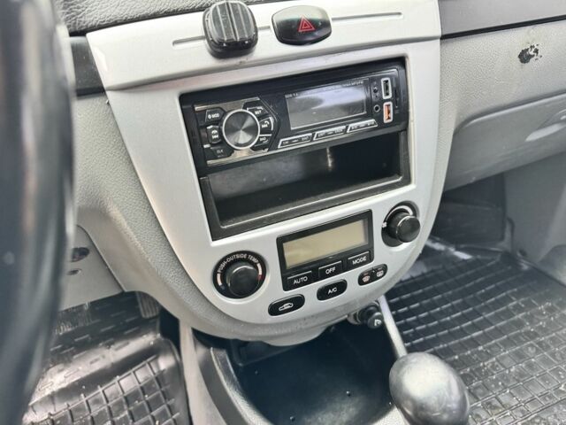 Синій Шевроле Лачетті, об'ємом двигуна 1.8 л та пробігом 330 тис. км за 3800 $, фото 12 на Automoto.ua