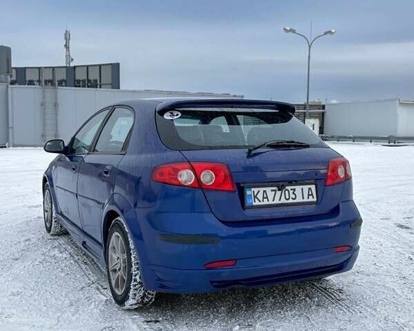 Синій Шевроле Лачетті, об'ємом двигуна 1.6 л та пробігом 241 тис. км за 4200 $, фото 7 на Automoto.ua