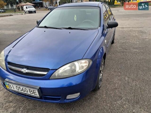 Синий Шевроле Лачетти, объемом двигателя 1.6 л и пробегом 175 тыс. км за 4800 $, фото 1 на Automoto.ua