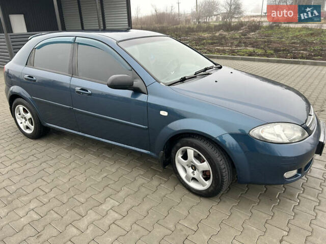 Синий Шевроле Лачетти, объемом двигателя 1.6 л и пробегом 230 тыс. км за 4300 $, фото 1 на Automoto.ua