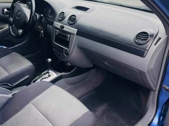 Синій Шевроле Лачетті, об'ємом двигуна 1.8 л та пробігом 67 тис. км за 4650 $, фото 8 на Automoto.ua