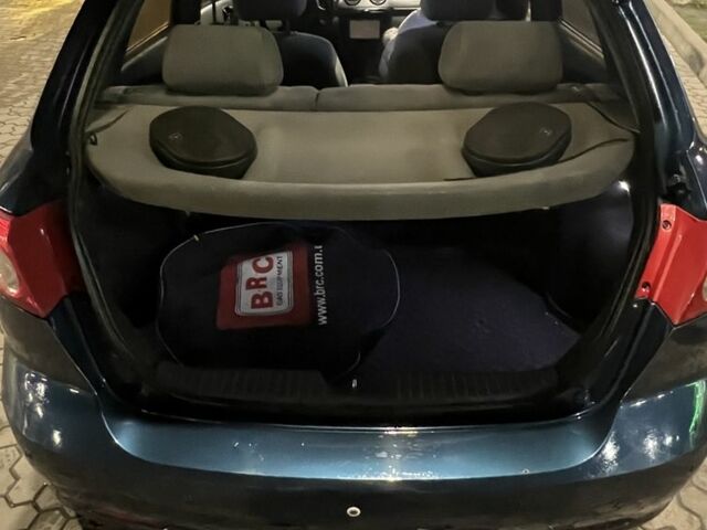 Синий Шевроле Лачетти, объемом двигателя 1.6 л и пробегом 270 тыс. км за 3300 $, фото 5 на Automoto.ua