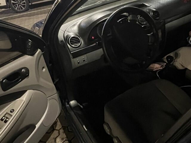 Синий Шевроле Лачетти, объемом двигателя 1.6 л и пробегом 270 тыс. км за 3300 $, фото 6 на Automoto.ua