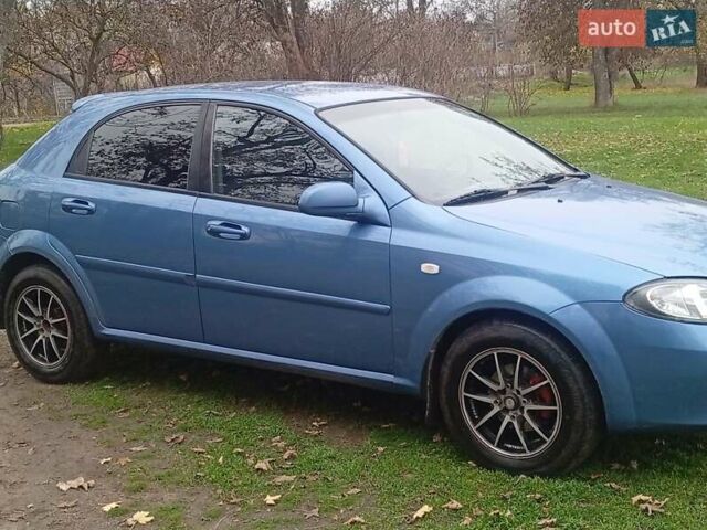 Синій Шевроле Лачетті, об'ємом двигуна 1.6 л та пробігом 280 тис. км за 3000 $, фото 5 на Automoto.ua