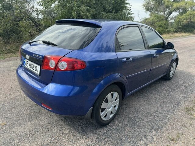 Синий Шевроле Лачетти, объемом двигателя 1.6 л и пробегом 206 тыс. км за 3250 $, фото 4 на Automoto.ua