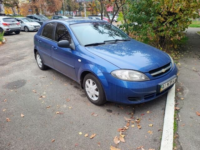 Синий Шевроле Лачетти, объемом двигателя 1.6 л и пробегом 250 тыс. км за 3650 $, фото 2 на Automoto.ua