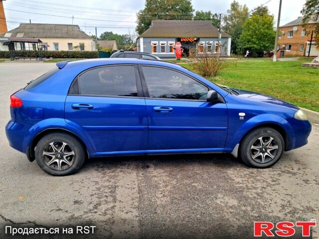 Синий Шевроле Лачетти, объемом двигателя 1.6 л и пробегом 175 тыс. км за 4800 $, фото 4 на Automoto.ua