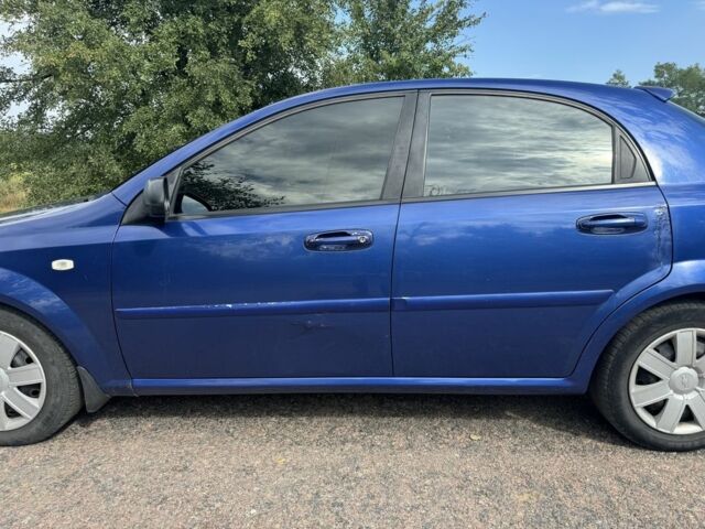 Синий Шевроле Лачетти, объемом двигателя 1.6 л и пробегом 206 тыс. км за 3250 $, фото 8 на Automoto.ua