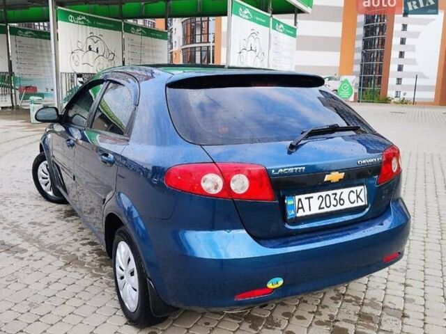 Синий Шевроле Лачетти, объемом двигателя 1.6 л и пробегом 184 тыс. км за 3600 $, фото 2 на Automoto.ua