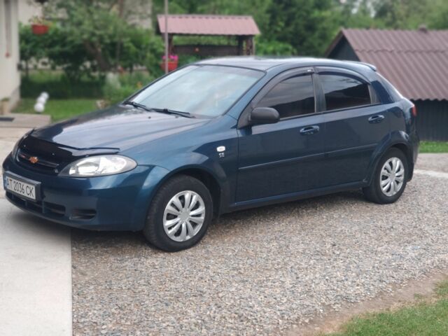 Синий Шевроле Лачетти, объемом двигателя 1.6 л и пробегом 181 тыс. км за 4100 $, фото 1 на Automoto.ua