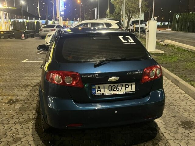 Синий Шевроле Лачетти, объемом двигателя 1.6 л и пробегом 270 тыс. км за 3300 $, фото 2 на Automoto.ua