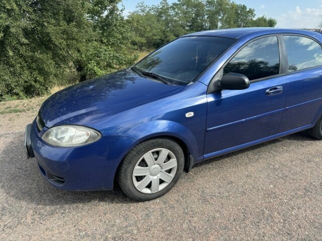 Синий Шевроле Лачетти, объемом двигателя 1.6 л и пробегом 206 тыс. км за 3250 $, фото 9 на Automoto.ua