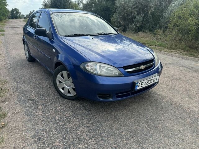 Синий Шевроле Лачетти, объемом двигателя 1.6 л и пробегом 206 тыс. км за 3250 $, фото 2 на Automoto.ua