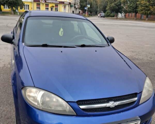 Синий Шевроле Лачетти, объемом двигателя 1.6 л и пробегом 175 тыс. км за 4800 $, фото 5 на Automoto.ua