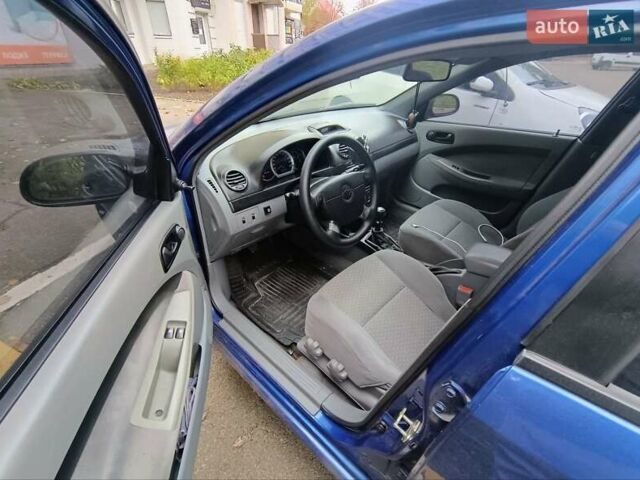 Синій Шевроле Лачетті, об'ємом двигуна 1.6 л та пробігом 249 тис. км за 3850 $, фото 8 на Automoto.ua