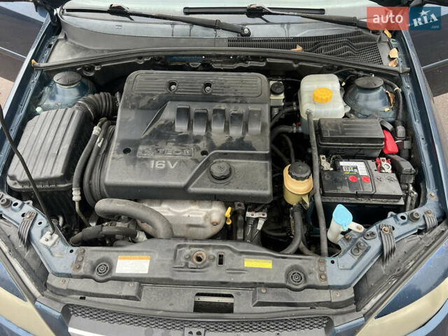 Синий Шевроле Лачетти, объемом двигателя 1.6 л и пробегом 230 тыс. км за 3499 $, фото 3 на Automoto.ua