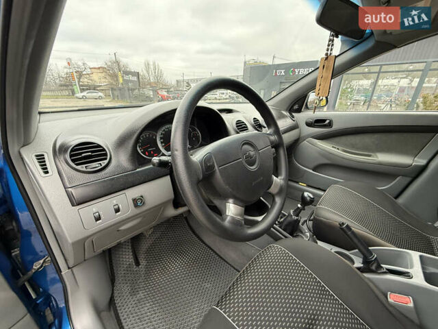 Синий Шевроле Лачетти, объемом двигателя 1.6 л и пробегом 119 тыс. км за 4300 $, фото 9 на Automoto.ua