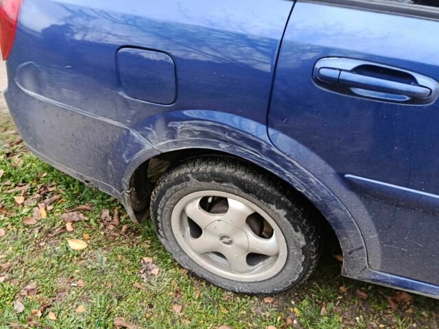 Синий Шевроле Лачетти, объемом двигателя 1.8 л и пробегом 212 тыс. км за 3200 $, фото 3 на Automoto.ua