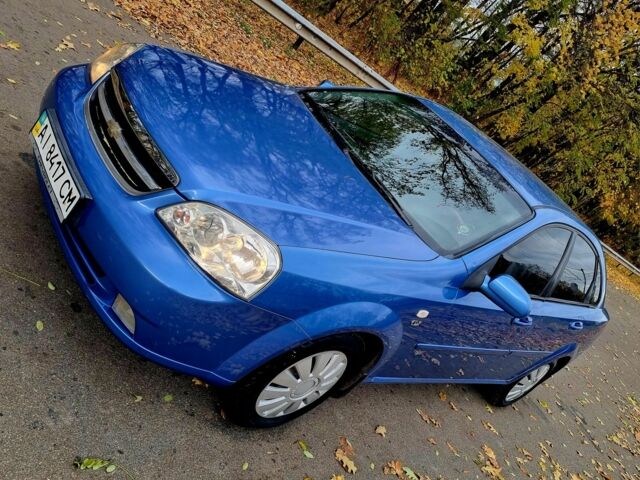 Синій Шевроле Лачетті, об'ємом двигуна 1.8 л та пробігом 280 тис. км за 4200 $, фото 2 на Automoto.ua