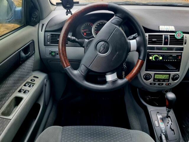 Синій Шевроле Лачетті, об'ємом двигуна 1.8 л та пробігом 280 тис. км за 4200 $, фото 10 на Automoto.ua