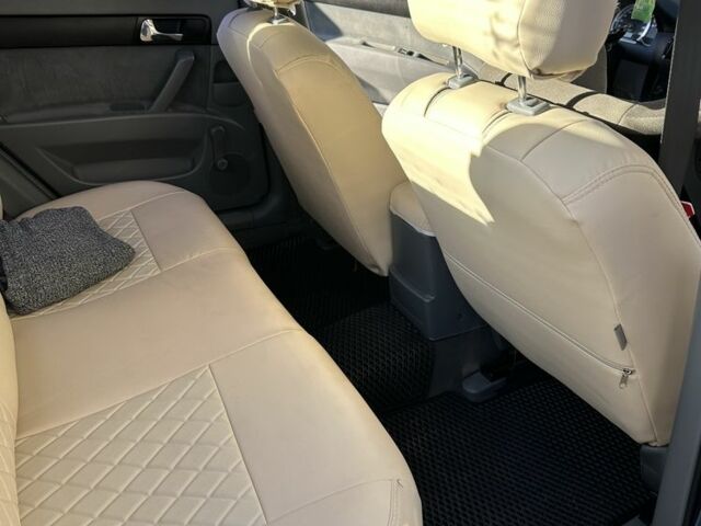 Синий Шевроле Лачетти, объемом двигателя 1.8 л и пробегом 226 тыс. км за 4200 $, фото 5 на Automoto.ua