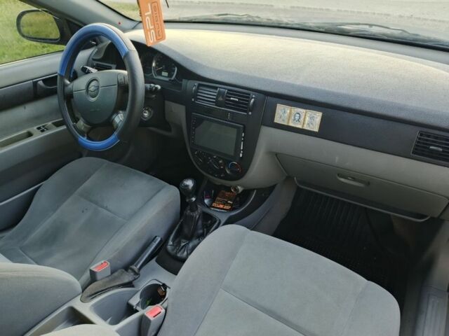 Синий Шевроле Лачетти, объемом двигателя 1.6 л и пробегом 300 тыс. км за 3600 $, фото 5 на Automoto.ua