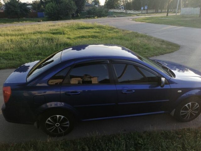 Синий Шевроле Лачетти, объемом двигателя 1.6 л и пробегом 300 тыс. км за 3600 $, фото 4 на Automoto.ua