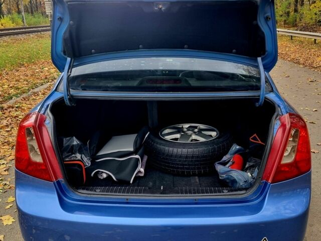 Синій Шевроле Лачетті, об'ємом двигуна 1.8 л та пробігом 280 тис. км за 4200 $, фото 12 на Automoto.ua
