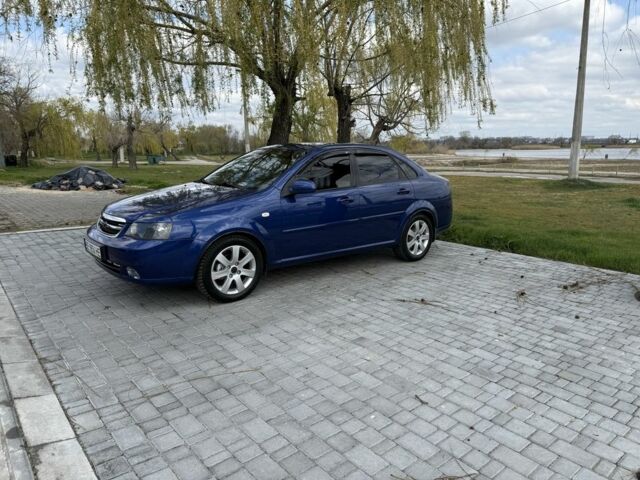 Синий Шевроле Лачетти, объемом двигателя 1.8 л и пробегом 285 тыс. км за 4200 $, фото 1 на Automoto.ua