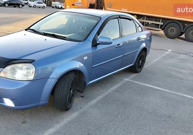 Синий Шевроле Лачетти, объемом двигателя 1.8 л и пробегом 223 тыс. км за 4500 $, фото 7 на Automoto.ua