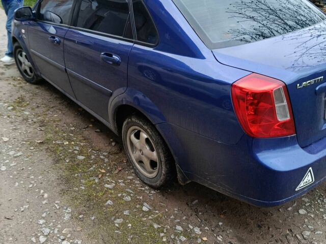 Синий Шевроле Лачетти, объемом двигателя 1.8 л и пробегом 212 тыс. км за 3200 $, фото 1 на Automoto.ua