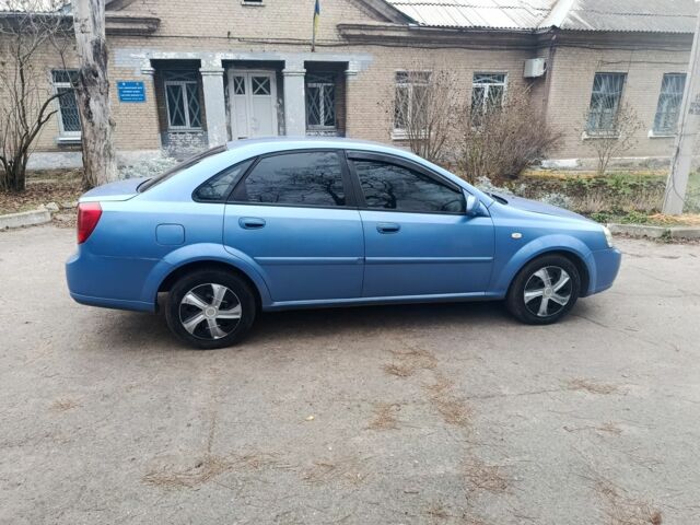 Синий Шевроле Лачетти, объемом двигателя 1.6 л и пробегом 265 тыс. км за 3600 $, фото 4 на Automoto.ua