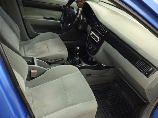 Синій Шевроле Лачетті, об'ємом двигуна 1.6 л та пробігом 230 тис. км за 3350 $, фото 13 на Automoto.ua