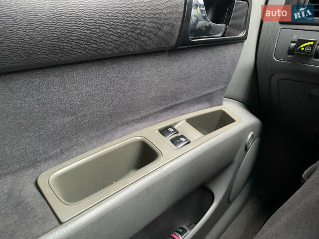 Синий Шевроле Лачетти, объемом двигателя 1.8 л и пробегом 318 тыс. км за 4000 $, фото 24 на Automoto.ua