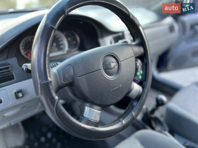 Синій Шевроле Лачетті, об'ємом двигуна 1.8 л та пробігом 330 тис. км за 2999 $, фото 15 на Automoto.ua