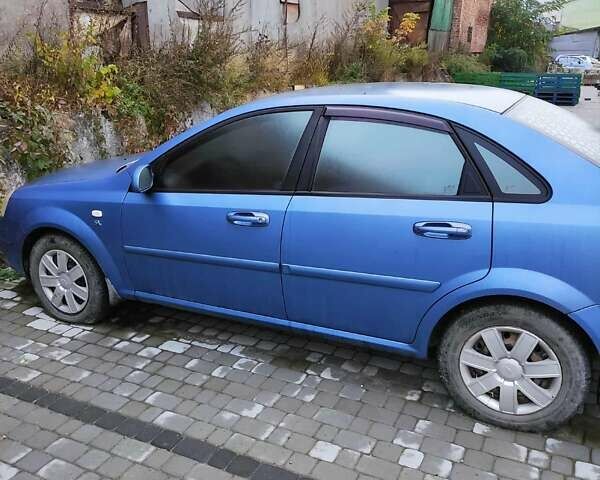 Синий Шевроле Лачетти, объемом двигателя 1.8 л и пробегом 148 тыс. км за 3000 $, фото 3 на Automoto.ua