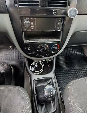 Синій Шевроле Лачетті, об'ємом двигуна 1.6 л та пробігом 225 тис. км за 4400 $, фото 19 на Automoto.ua