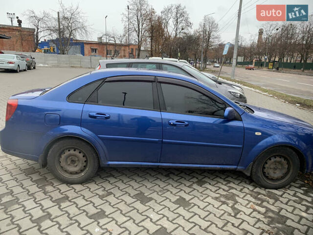 Синий Шевроле Лачетти, объемом двигателя 1.8 л и пробегом 318 тыс. км за 4000 $, фото 4 на Automoto.ua