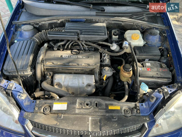 Синий Шевроле Лачетти, объемом двигателя 1.8 л и пробегом 230 тыс. км за 4300 $, фото 11 на Automoto.ua
